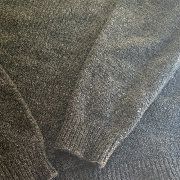 L.L. Bean Men's Charcoal Crewneck Sweater - Picture 2 of 3